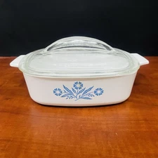 VTG Corning Ware Blue Cornflower  Oven Microwave with Lid 8x8 Baking Dish