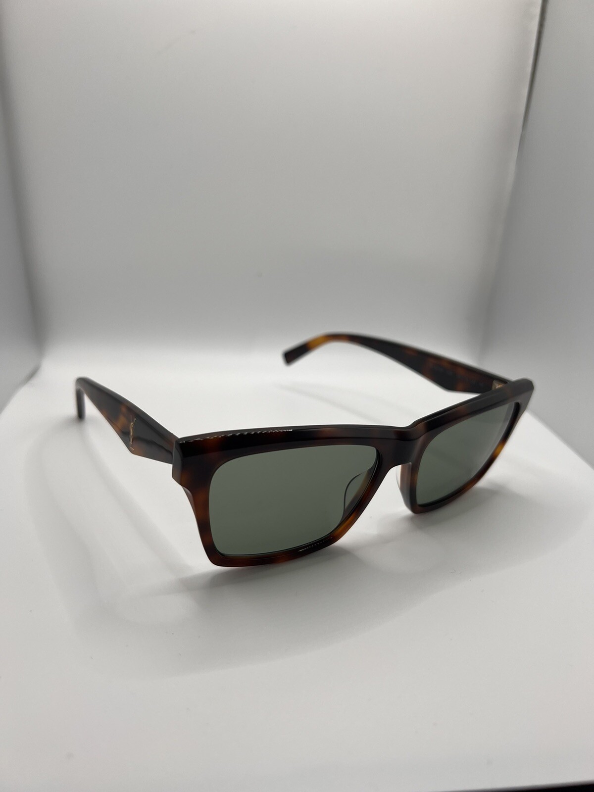 Occhiali da sole uomo Saint Laurent SL M104 tartaruga scura avana