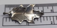small HandWrought Stuart NYE Sterling silver Oak Leaf scatter Pin Brooch Vintage