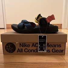 BRAND NEW - Nike ACG Air Deschutz size 8M/9W Dark Teal Green/Green Abyss