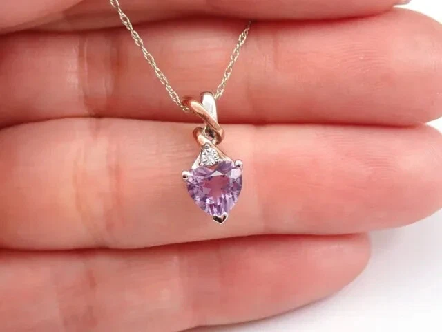 Collar Colgante Amatista Púrpura Simulado Corazón 2.00CT Chapado en Oro 14K Dos Tonos Foto 3 de 4