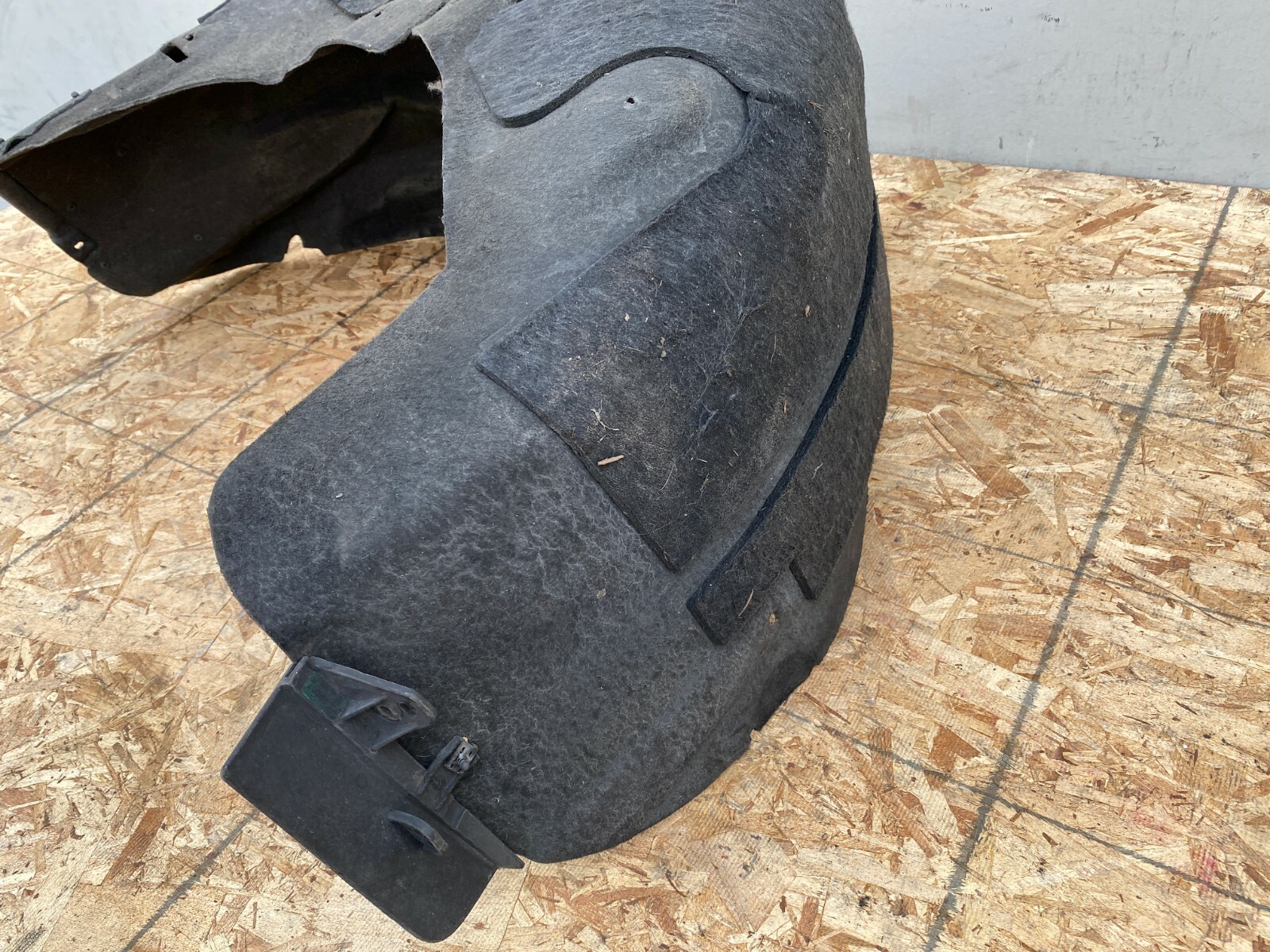 Bentley Continental GT 2012-2015 REAR+LEFT Fender liner