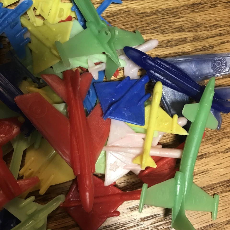 Пластиковые накладки на торт без шасси 1950-е лот товаров для вечеринок самолетов - Изображение 4 из 4