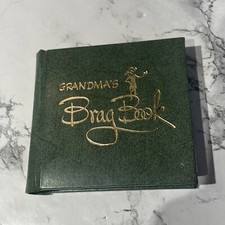 Vintage Green Grandma's Brag Book, Purse Size, 3.5" X 3.5" Photos 12 Pages 2