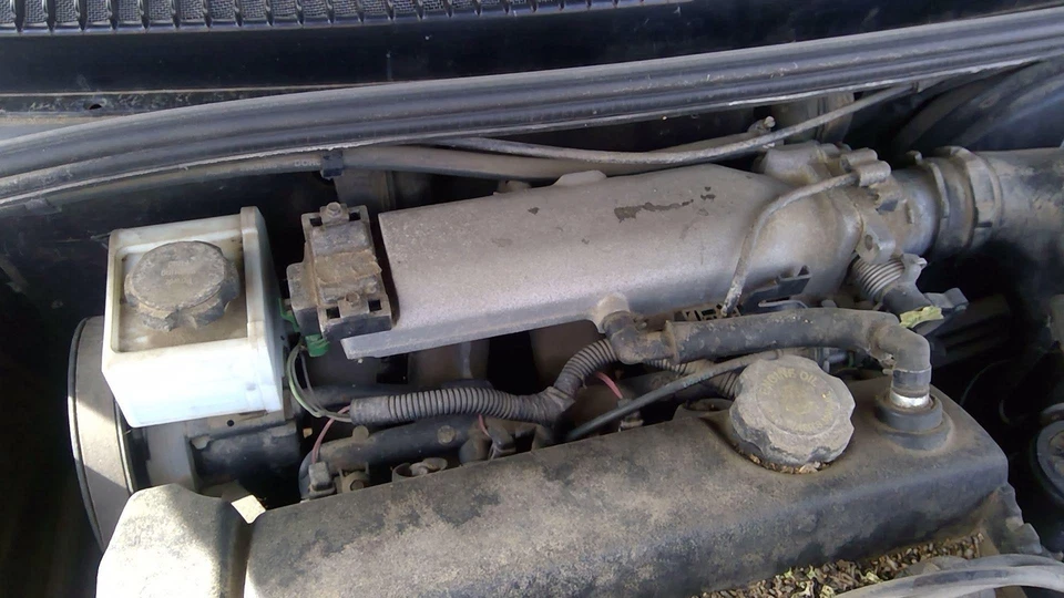 1995 1996 1997 1998 1999 Saturn Sw2 Intake Manifold Dohc - Image 3 of 4