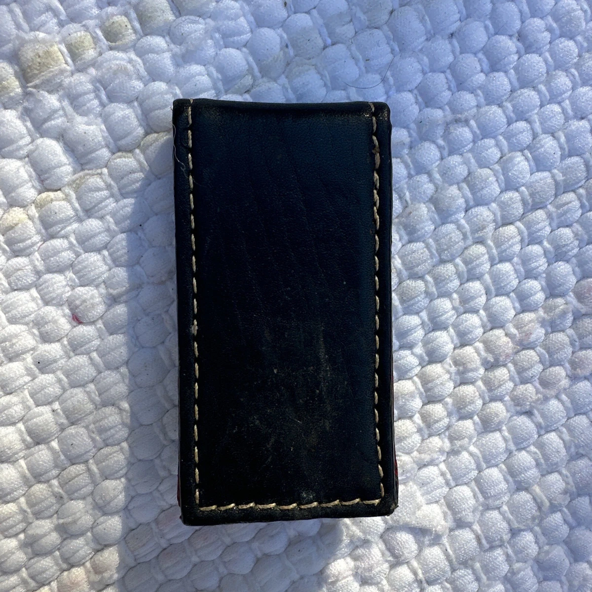 Tommy hilfiger magnetic deals wallet