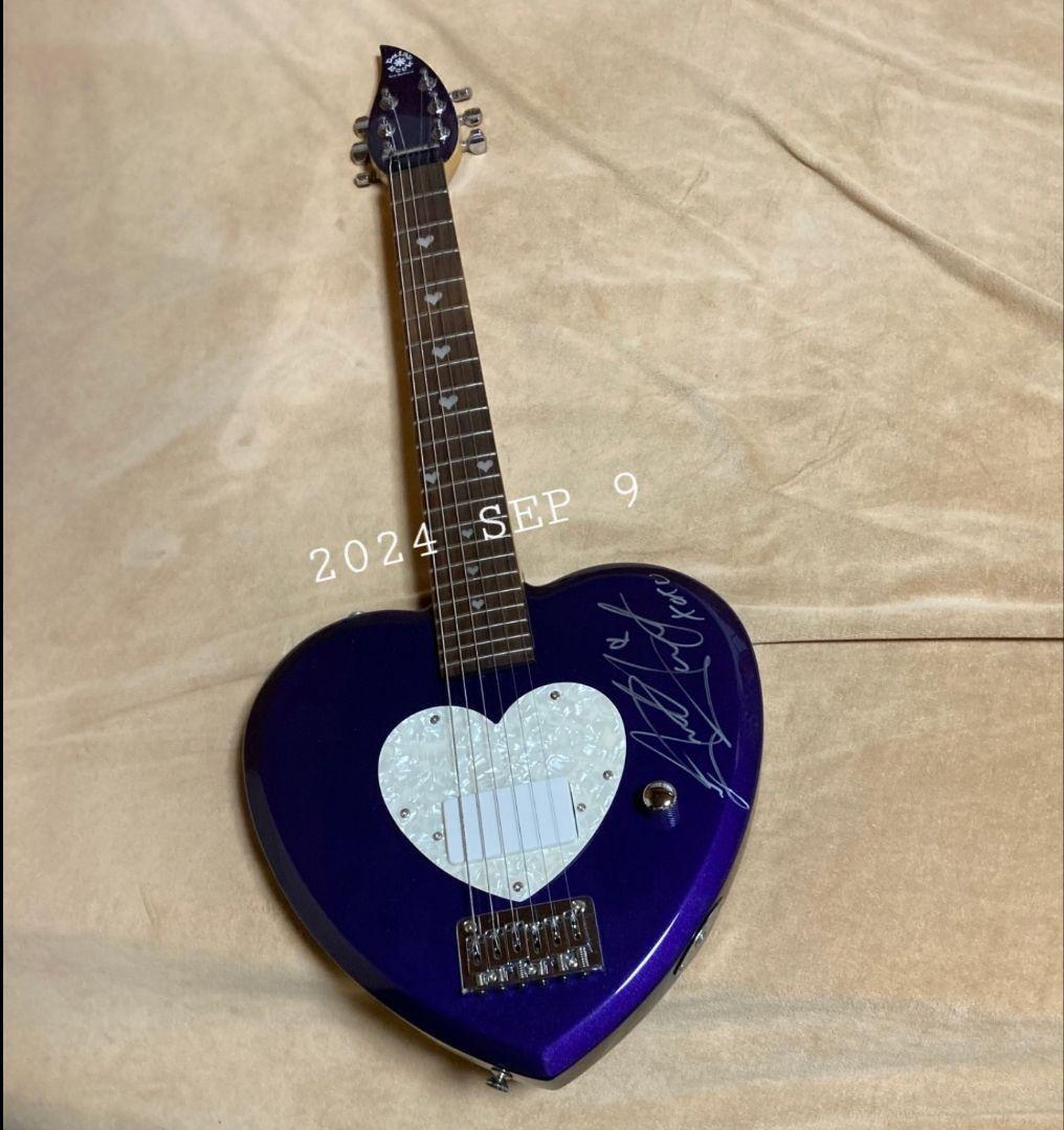 DAISYROCK heart-shaped + unused with extras, end of life