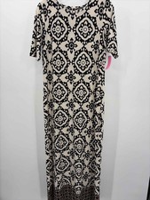 Pre-Owned Vince Camuto Ivory Size Medium Maxi Short Sleeve Dress
