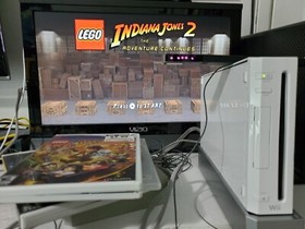 Nintendo Wii White Console Bundle RVL-001 w/ 1 Wii mote & 3 Games TESTED