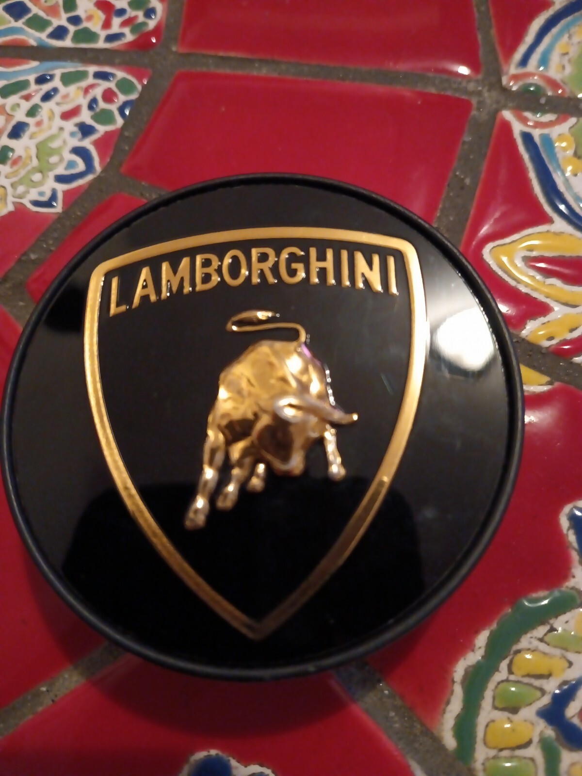 1 - Lamborghini wheel hub cap