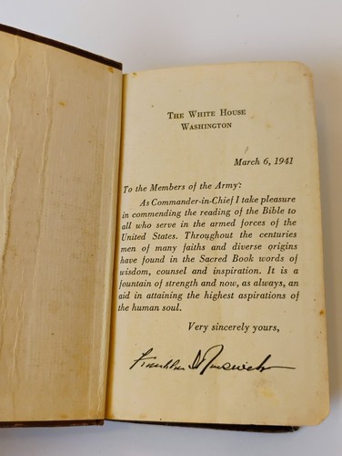 1942 WWII New Testament Bible Roman Catholic Version Presented by US Army - Picture 4 of 8