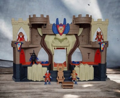 Fisher-Price Imaginext Lion's Den Castle Playset w/ Accessories Lights & Sound
