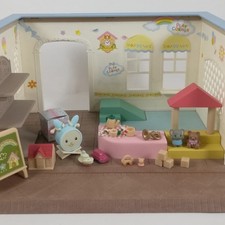 Calico Critters Toy Shop Epoch Sylvanian Families Building  Accessories