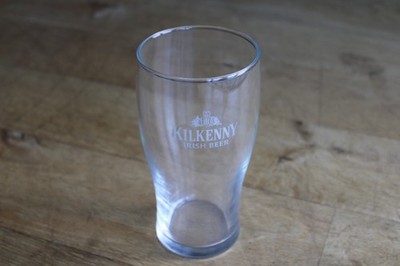 Kilkenny irisches Bier Tulpe Pint Glas Pub Hausbar Männerhöhle Sammlerstück