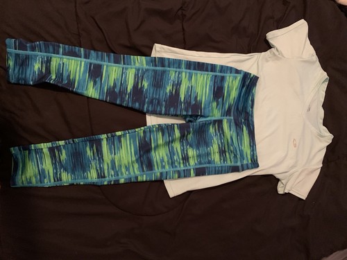 Girls Active Wear Lot Of 3- Bra,shirt,shorts And Pants. Nike And Old Navy 6-10. - Picture 7 of 7