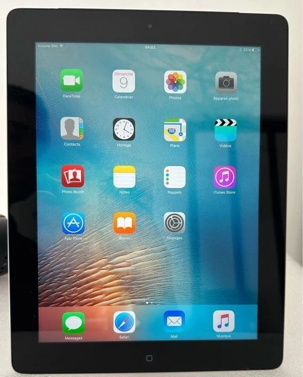 Apple iPad (3rd generation) · 64GB · Cellular, photo 1 sur 5