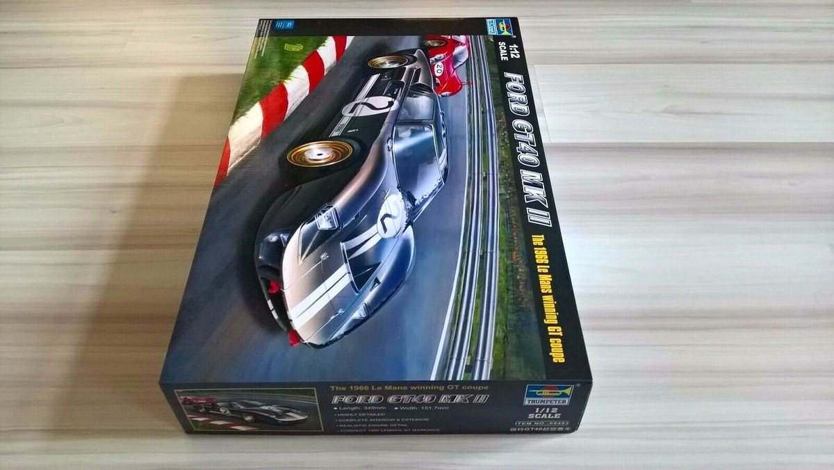 1966 Ford GT40 MK II Le Mans Winner MK2 1:12 Model Kit Trumpeter