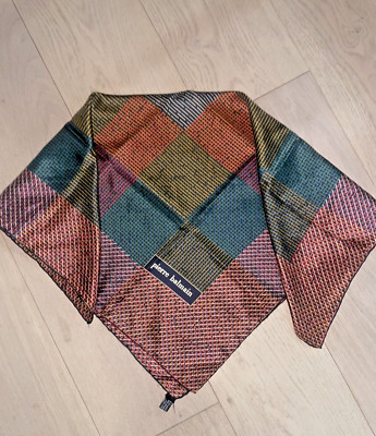 PIERRE BALMAIN TWILL SILK SQUARE SCARF MULTICOLOR 30 X 30 VINTAGE PRISTINE