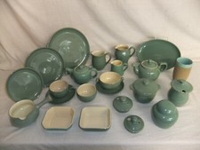 c4 Pottery Denby Bourne - Manor Green - Teller Tassen Kr&uuml;ge Tee Kaffeekannen - 6D2A