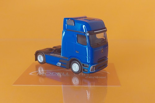 Herpa 318389 Mercedes-Benz Actros L ProCabin SZM, blau 1:87 NEU Modellauto - Bild 1 von 2