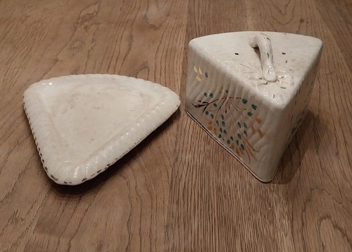 Antique Vintage Staffordshire Edwardian Large Pottery Cheese Dish & Cover Wedge - Picture 10 of 16