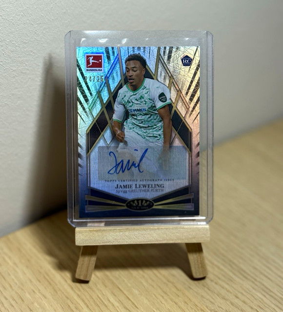 Topps Tier One Bundesliga 2021-22 Jamie Leweling Fürth YGA-JL Auto /25 RC