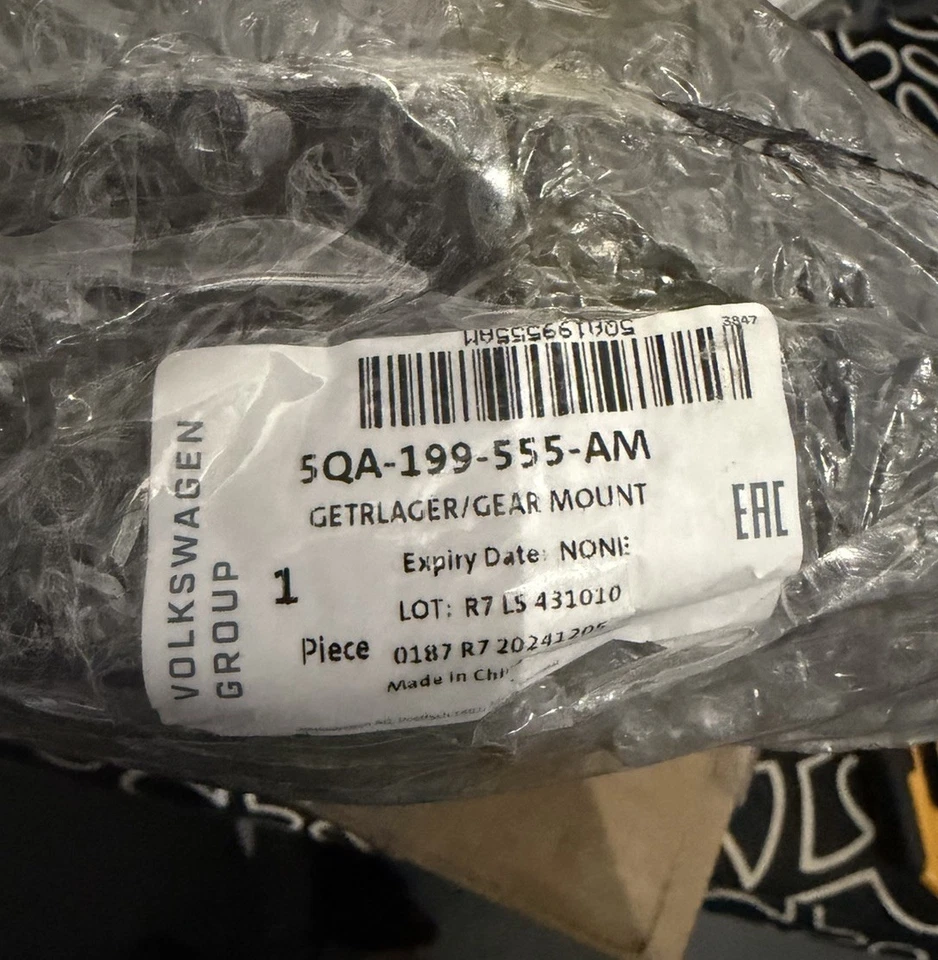 🕹️Montaje de transmisión izquierda VW Volkswagen Tiguan 2018-2023 NUEVO OEM 5QA199555AM Foto 2 de 3