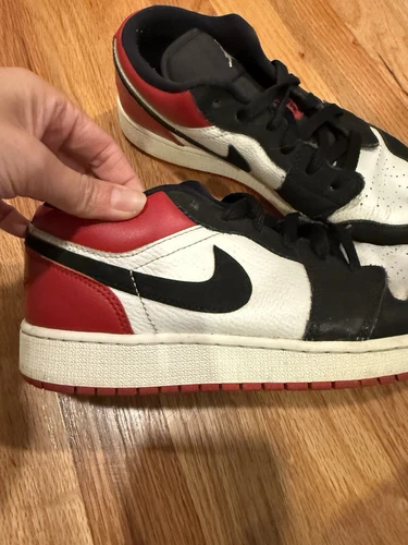 Nike Air Jordan 1 Low OG "Black Toe" sneakers 7y Boy