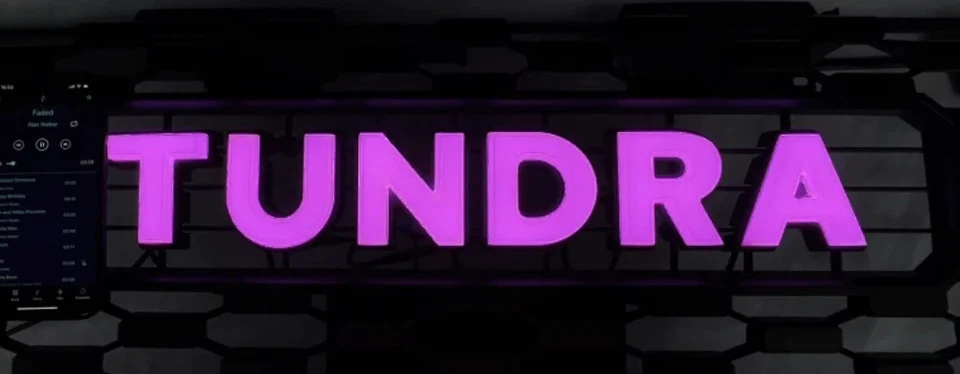 Se adapta a Toyota Tundra TRD PRO 2014-2021 Estilo Malla Rejilla LED RGB Letras Luces Foto 4 de 4