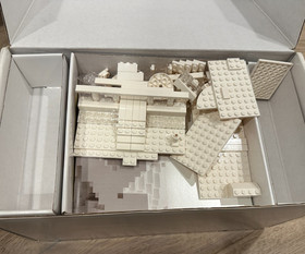 Open Box Slightly Used LEGO ARCHITECTURE Studio (21050) 1210 PCS (Digital Menu)