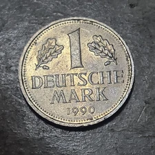 GERMANY 🇩🇪 ONE (1) DEUTCSCHE MARK COIN 1982 F (MINTED IN STUTTGART)