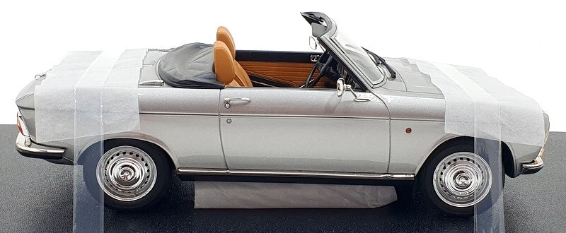 Cult Models 1/18 Scale CML013-4 - Peugeot 304 Cabriolet 1973 - Met Silver - Photo 4/4