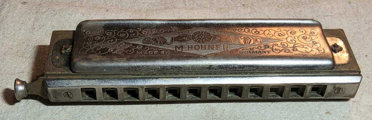 VINTAGE SUPER CHROMONICA M. HOHNER GERMANY CHROMATIC HARMONICA IN