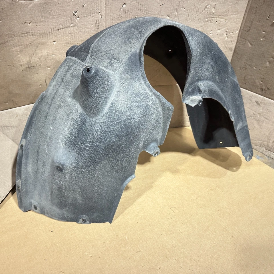 2018-2023 BMW 530e REAR LEFT DRIVER SIDE QUARTER LINER SPLASH SHIELD OEM - Image 4 of 4