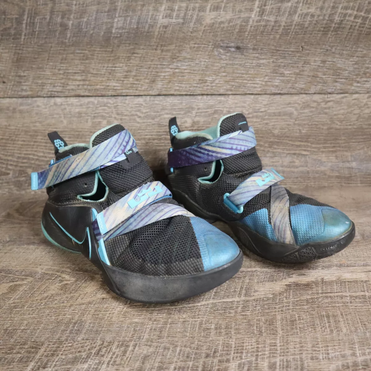 Kids lebron cheap shoes
