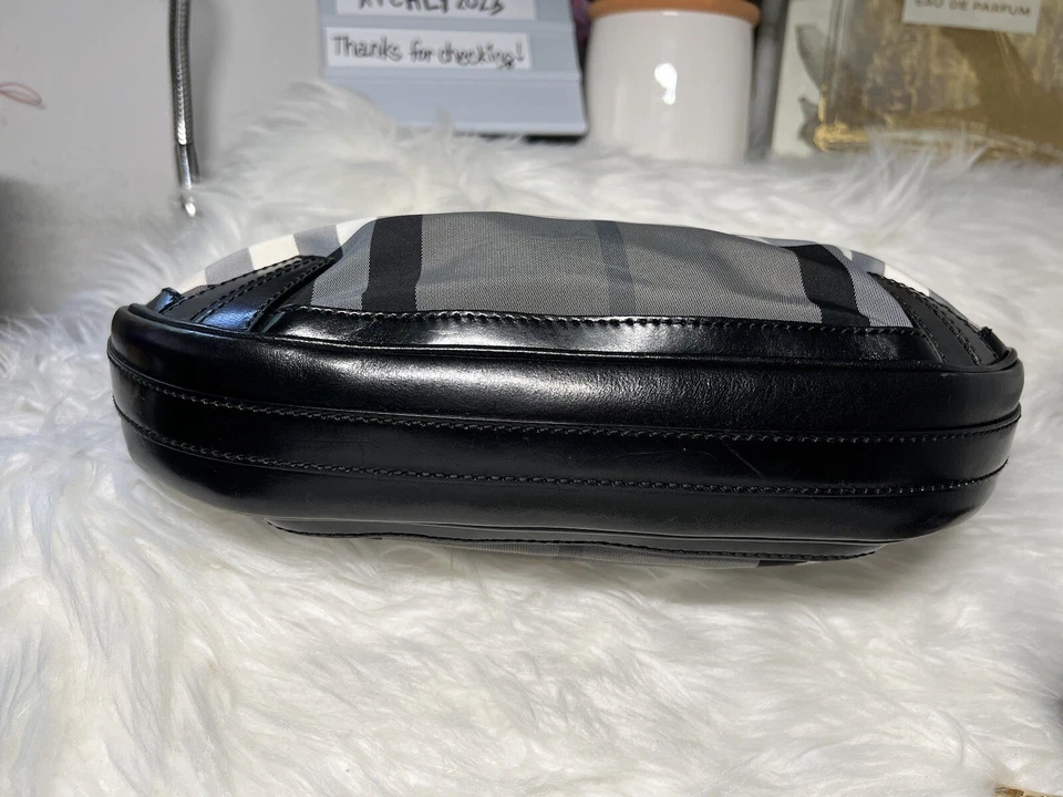 Auténtico bolso Burberry 3 vías blanco y negro (bolso de mano, bandolera o bandolera) Foto 3 de 4