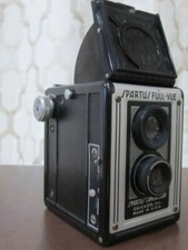 1940s Spartus Full-Vue Twin Lens Reflex Bakelite Camera