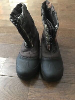 Itasca Youth Size Camouflage Zip-Up Snow Boots