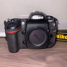 Nikon D300 Digital SLR Camera with Battery Charger and Strap Excellent Condition