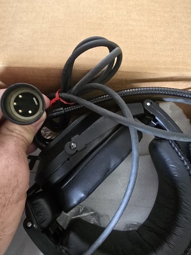RTS HR-1 Single-Sided Headset with Flexible Dynamic Boom Microphone - Picture 4 of 5
