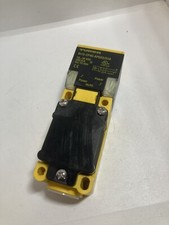 TURCK BI15-CP40-AP6X2/S10 PROXIMITY SENSOR 10-30VDC 200MA 15MM SENSING NNB