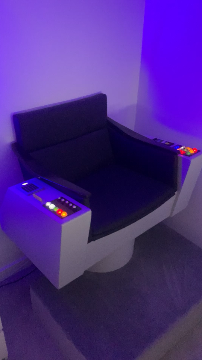 STAR TREK Captains Chair