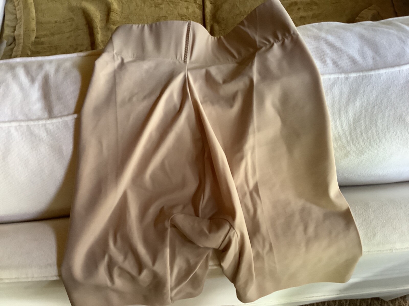 BALI Hi- Waist POWERSHAPE Thigh Waist SLIMMER 8405 NUDE size M *New w/Tags