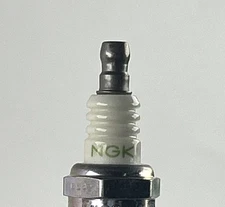 NGK BPM8Y 5574 V-Power Spark Plugs 5 Pack Genuine OEM Small Engine thumbnail 3