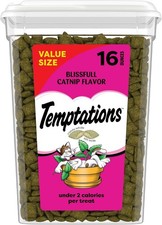 Crunchy Soft Cat Treats Classic Blissful Catnip Flavor 16 oz Tub for Indoor Cats