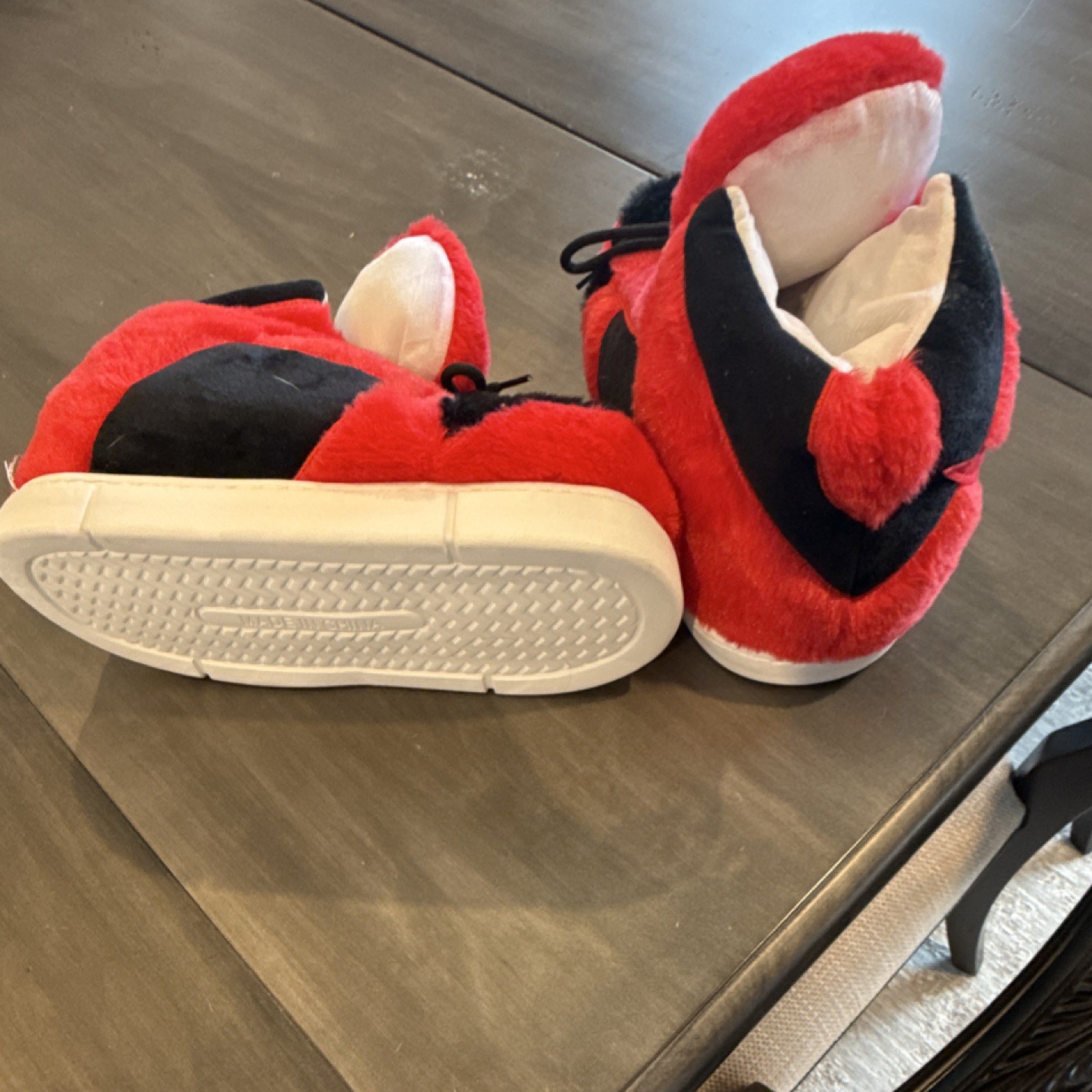 Nike Air Jordan 1 Red Black Faux Fur Bootie Men's Slippers Comfort Non-Slip thumbnail 2