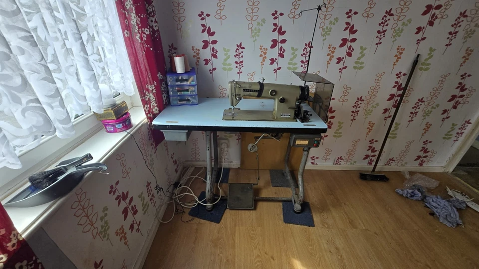Brother Industrial Sewing Machine - Image 2 of 4