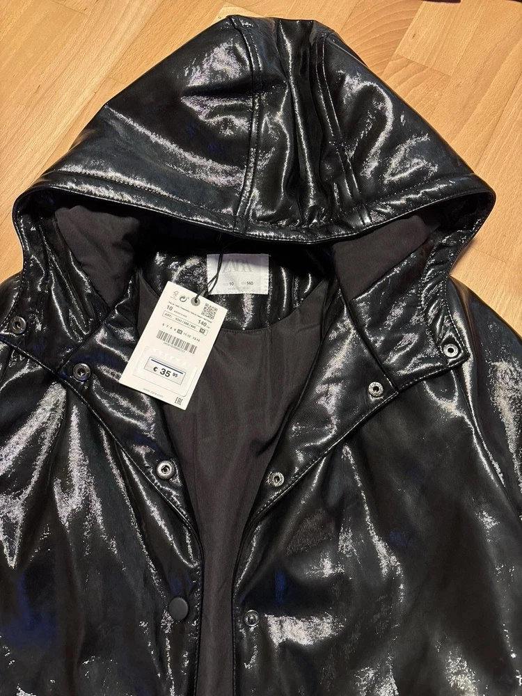 Lack Jacke mit Kapuze, Druckknöpfe, Größe 140, Zara, Kunstleder, Neu