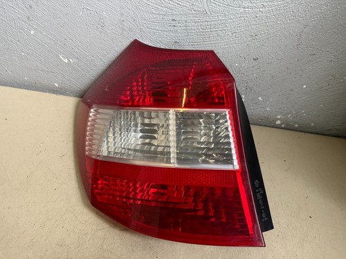 BMW E87 118D 90kW 2005  Rücklicht Rückleuchte links 6924501