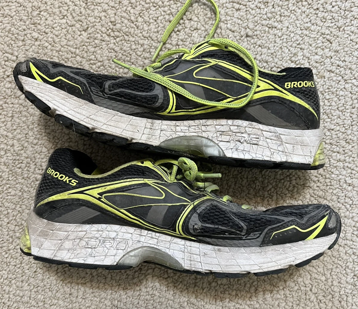 Brooks Ravenna Neon Yellow black men s Size 10.5